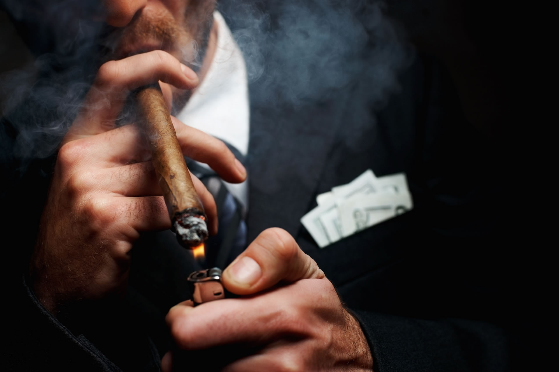 If you’re new to smoking cigars the range of prices can be bewildering. 
